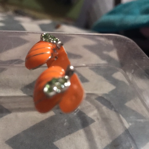 Pumpkin earrings - Picture 4 of 4